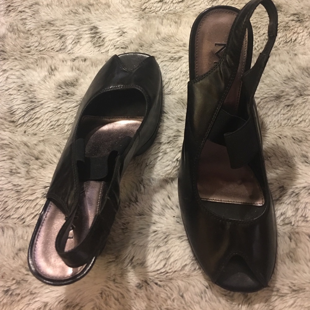 Mia Black leather dress heels with open toe size 9