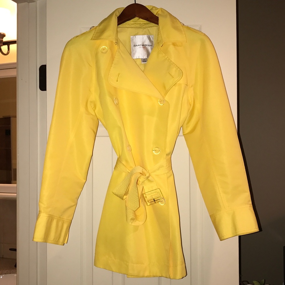 Isaac Mizrahi Trench Coat in Yellow