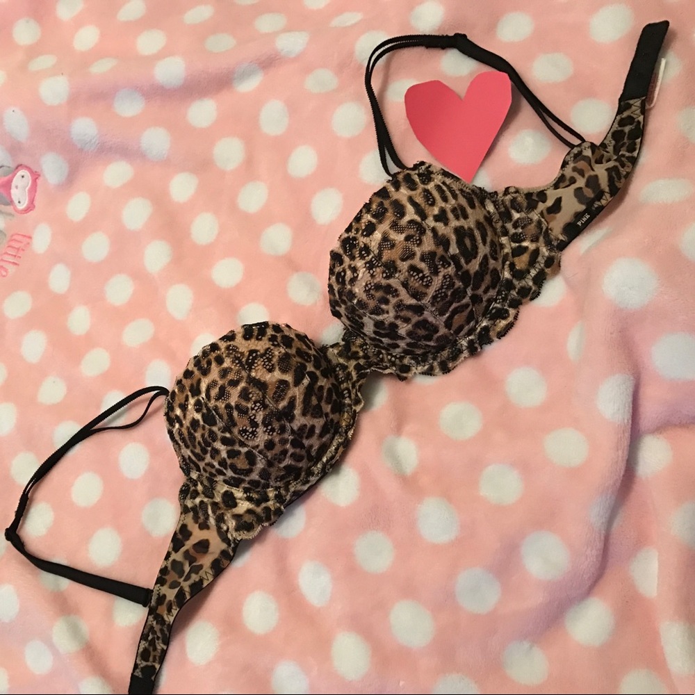 VS push up bra NWOT