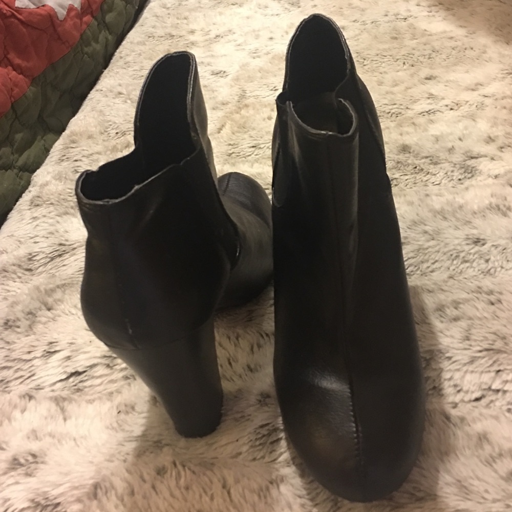 Madden Girl Zealous Bootie Size 9M