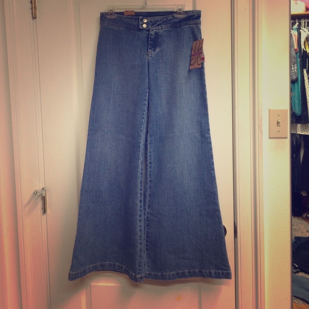 Younique brand wide leg jeans