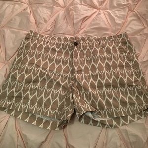 North Face Khaki Patterned Shorts