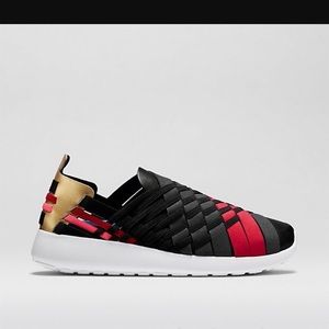 Women's Nike rosherun woven 2.0 N7