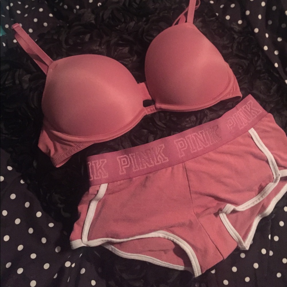 Matching PINK set!