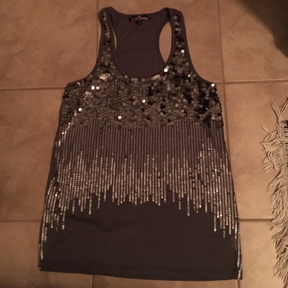 Grey Tank - Picture 1 of 2