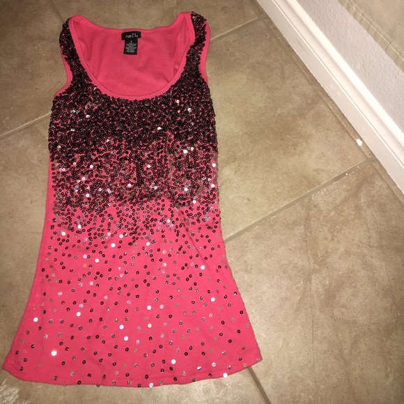 Coral Tank - Picture 1 of 2