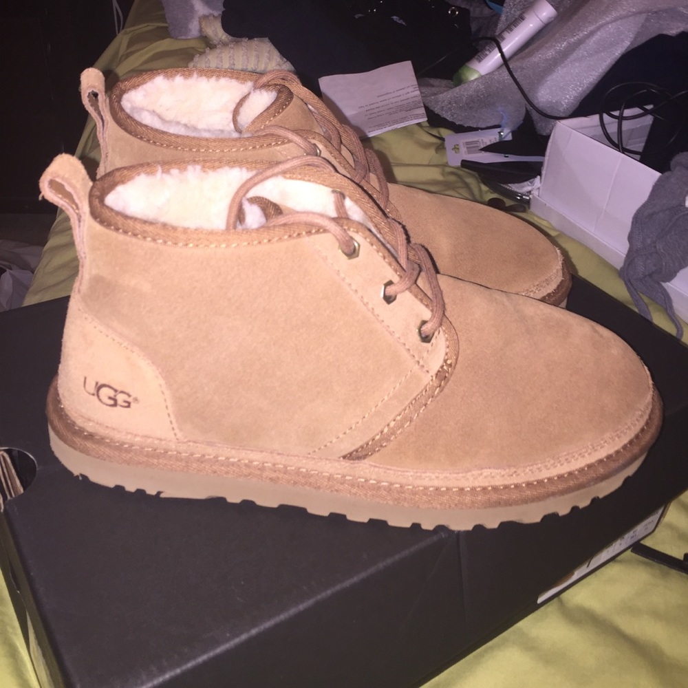 UGG