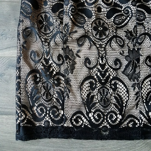 🎄PRICE DROP⬇ Adrianna Papell lace dress - Picture 7 of 7