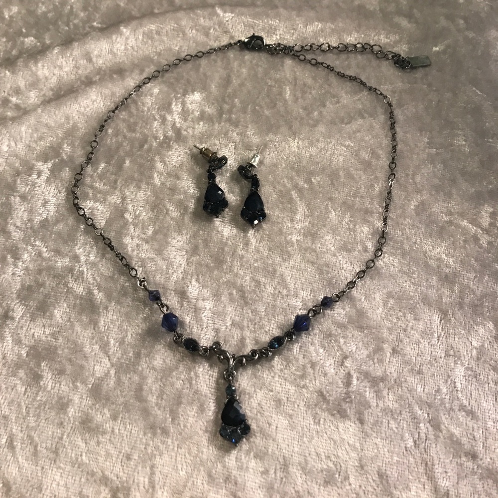 Navy blue drop earrings and necklace
