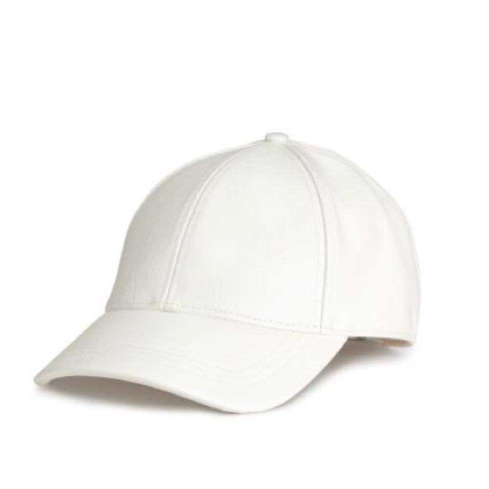 🔥H&M white leather cap! Perfect for the summer!🔥