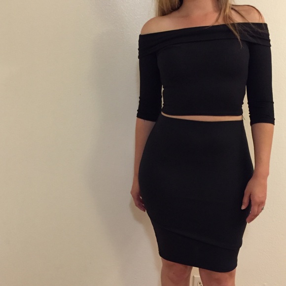 Dresses & Skirts - •LAST ONE• Ribbed Off The Shoulder Top & Skirt Set