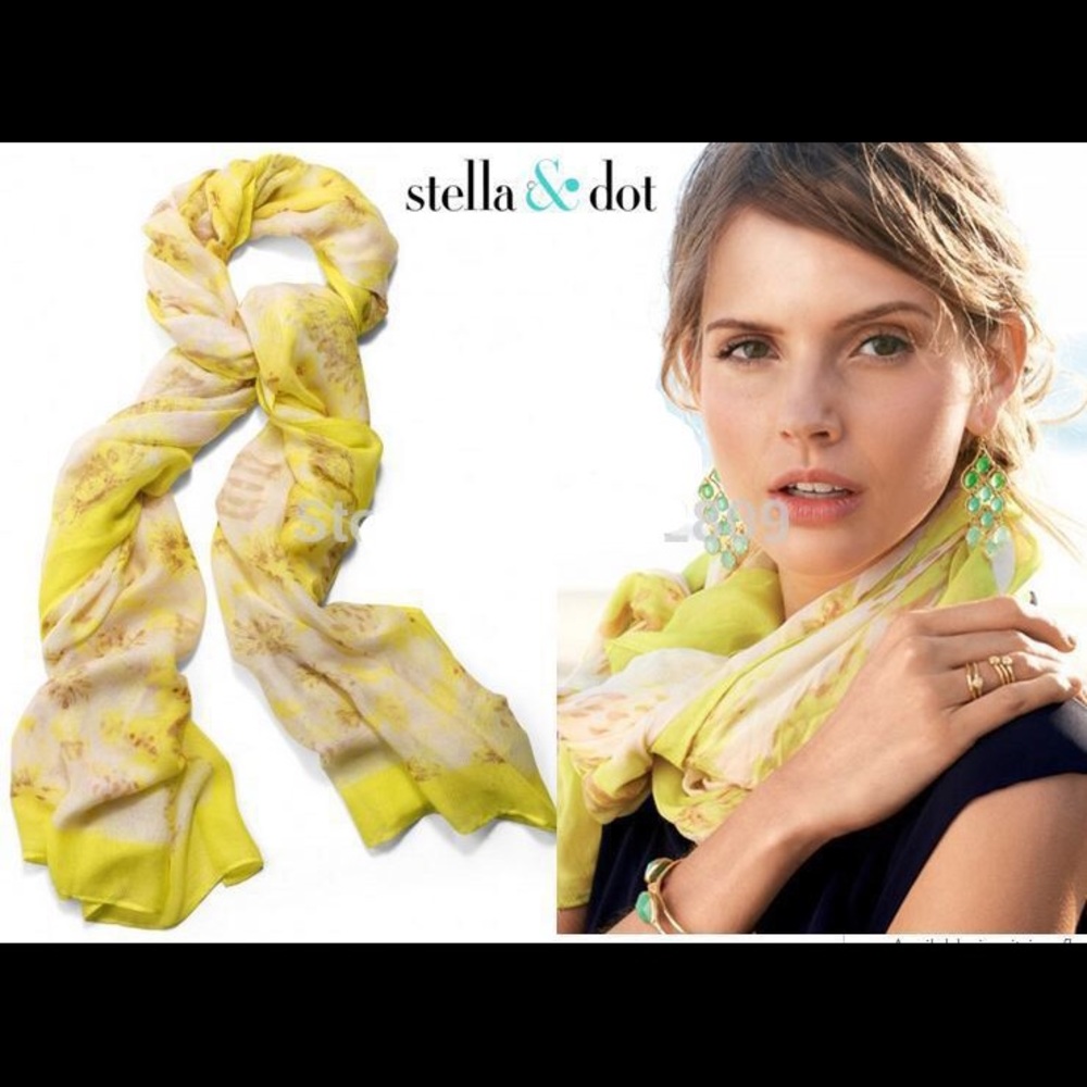 Palm Springs Scarf In Citrine Floral