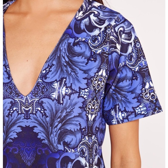 Misguided indigo Porcelain Shift dress - Picture 2 of 5