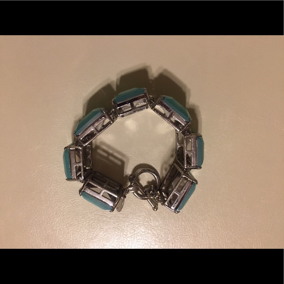 🦋.   "3" TURQUOISE COLOR 3 BRACELETS - Picture 3 of 5