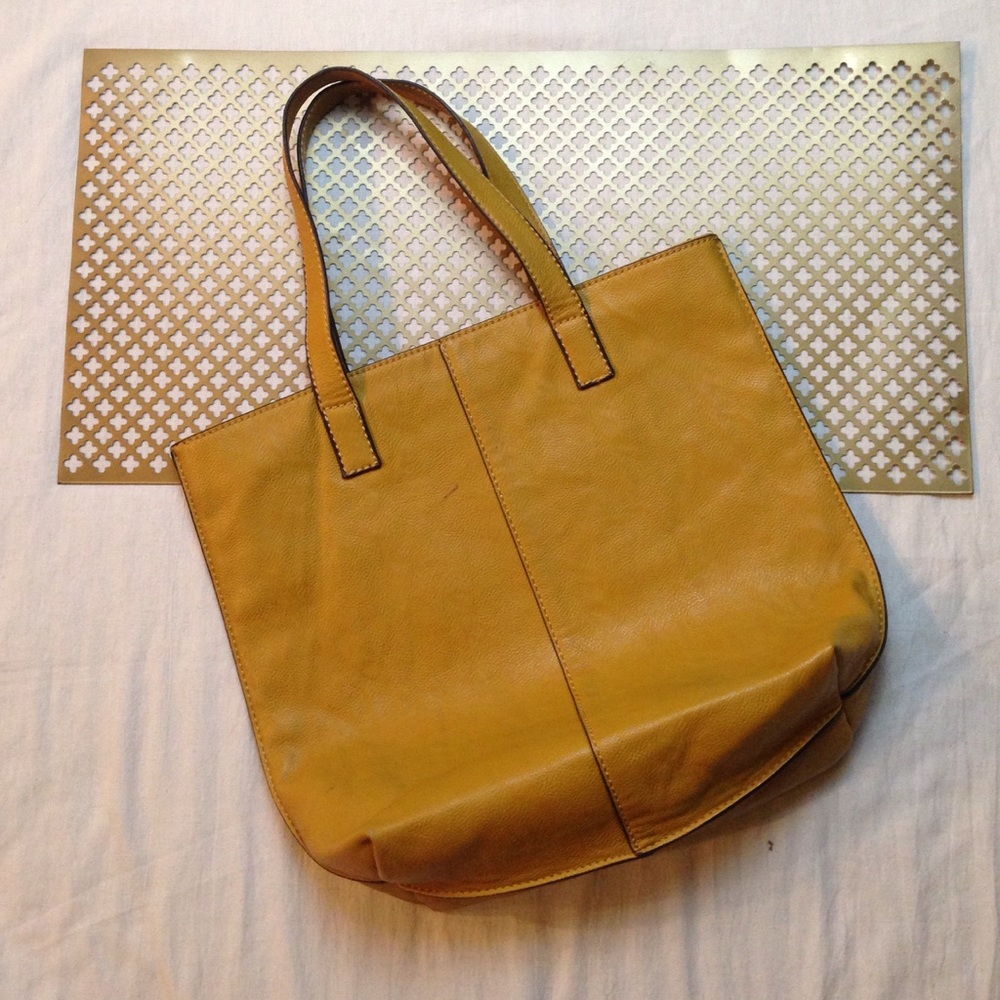 Mustard colored vegan leather shoulder purse