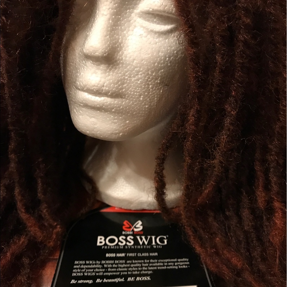 Wig - Picture 3 of 5