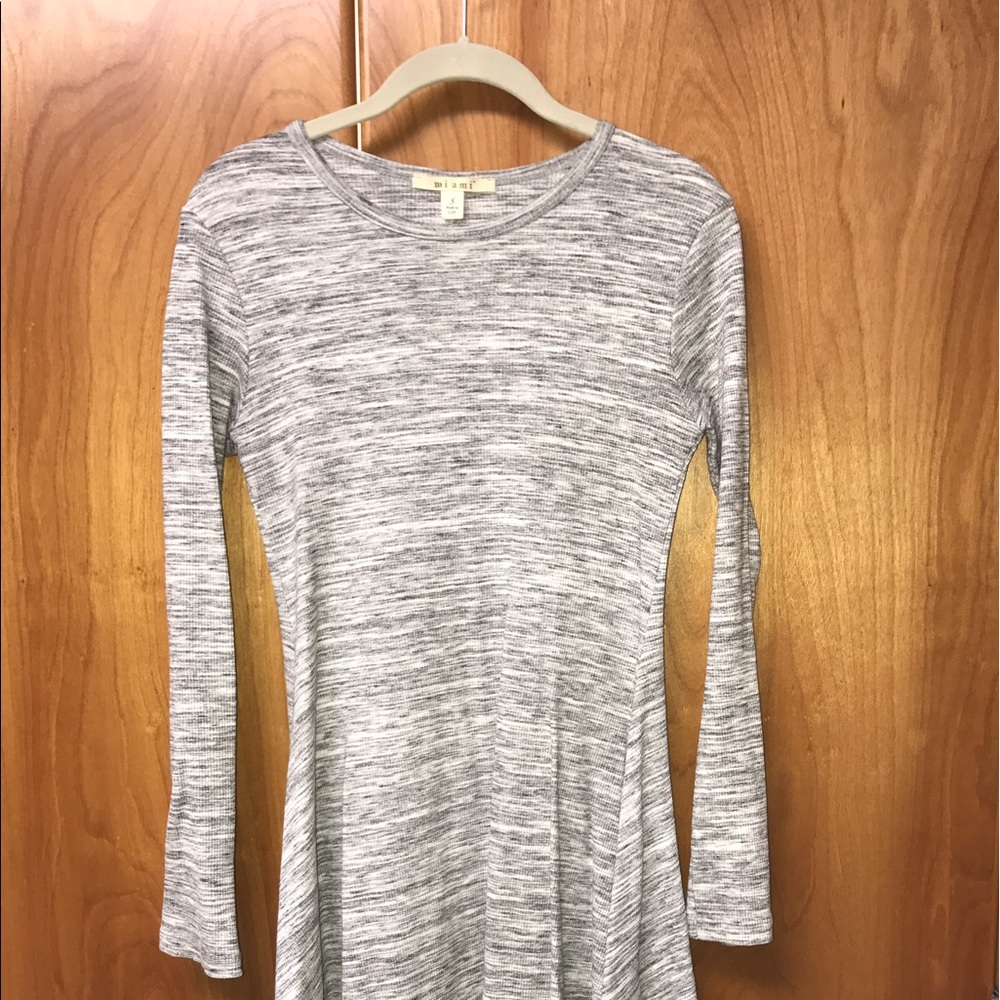 Gray long sleeve dress