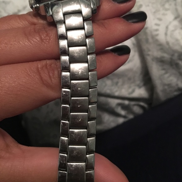 Watch - Picture 3 of 5