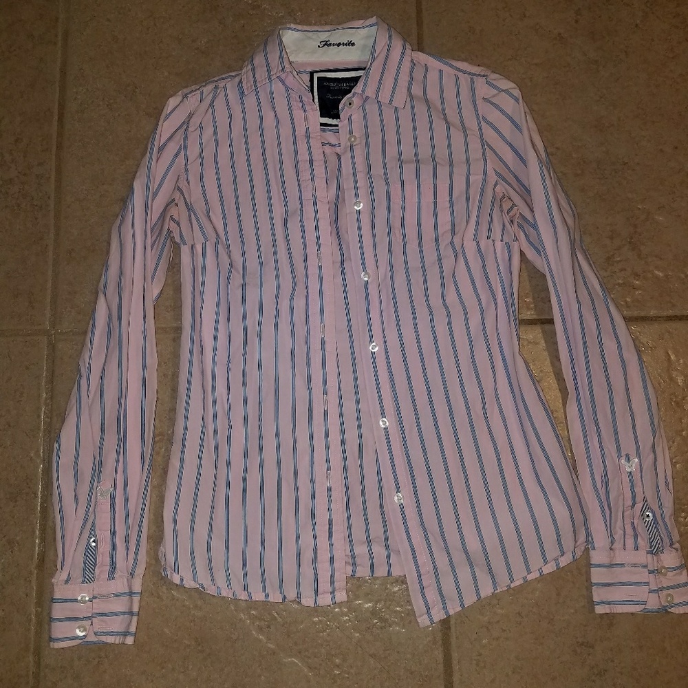 American Eagle Outfitters Favorite Shirt