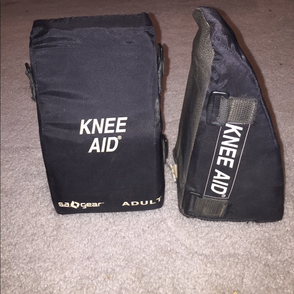 Softball Catcher knee aids