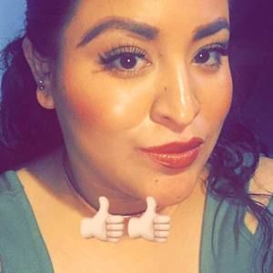 Meet your Posher, Isabel