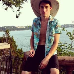 Meet your Posher, Bailey