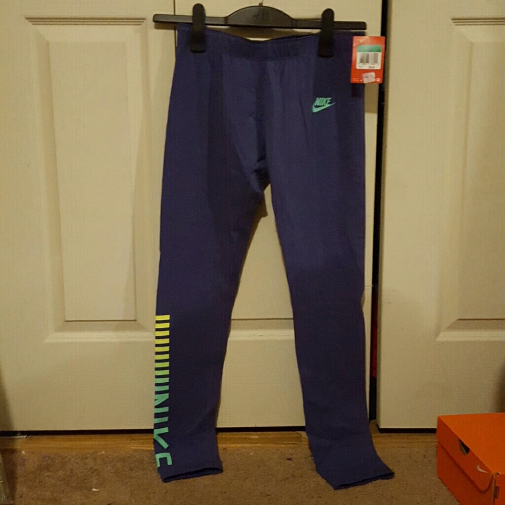 Nike leggings