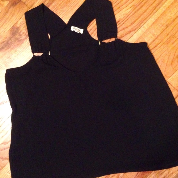 Black Oversized Lily White Tank - Picture 5 of 8