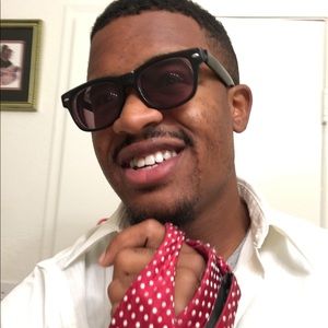 Meet your Posher, Aaron