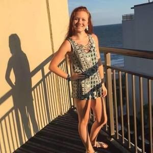 Meet your Posher, Leslie