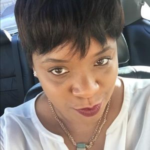 Meet your Posher, Sabrina