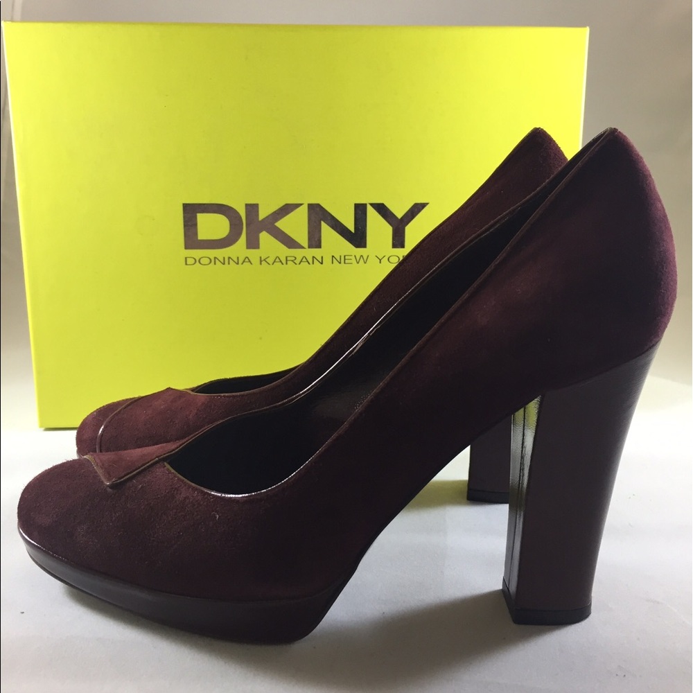 NIB DKNY Alysse Burgundy Suede Platform Pump 7.5