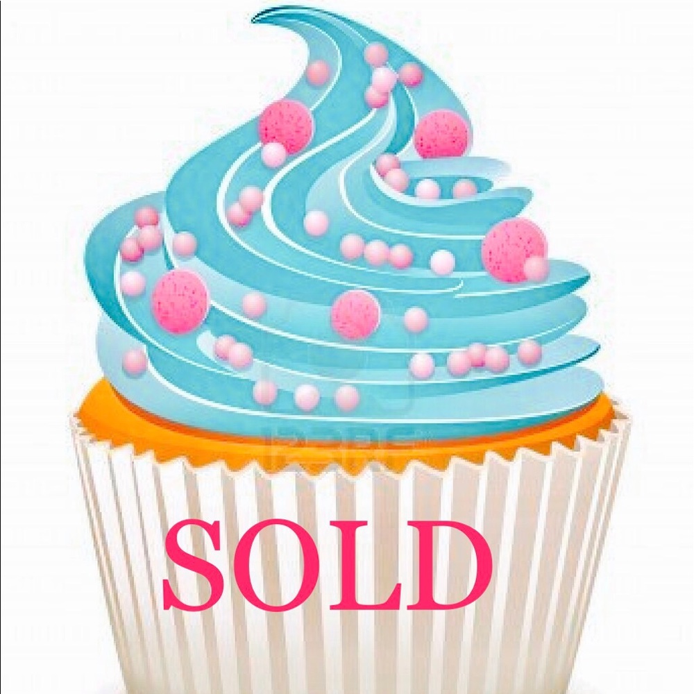 NEW~ Michael Kors Heart Earrings