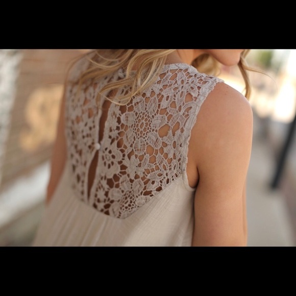 NEW Crochet detail shift dress - Picture 3 of 3