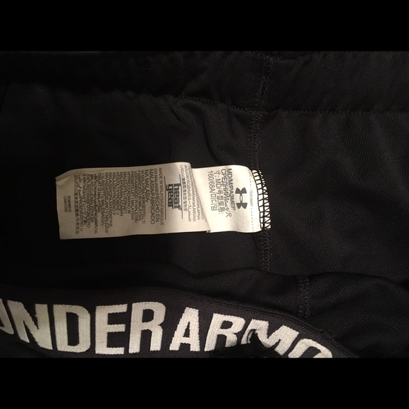 Black Under Armour shorts - Picture 3 of 3