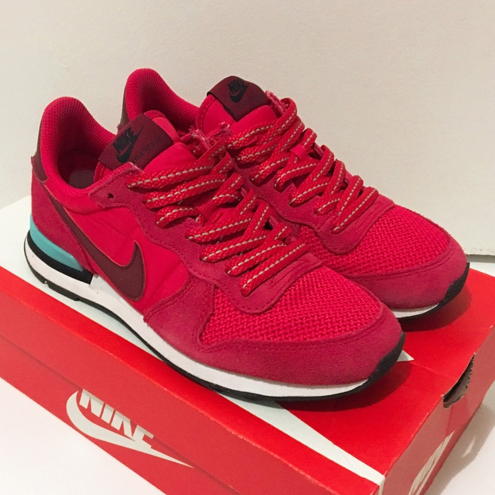Women's Nike internationalist J.Crew