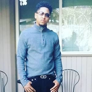 Meet your Posher, Ejay