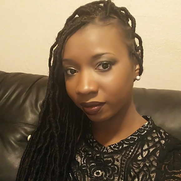 Meet your Posher, Kyeela - Picture 1 of 1