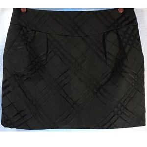 Sz 10 BCBG Maxazria Textured Mini Skirt