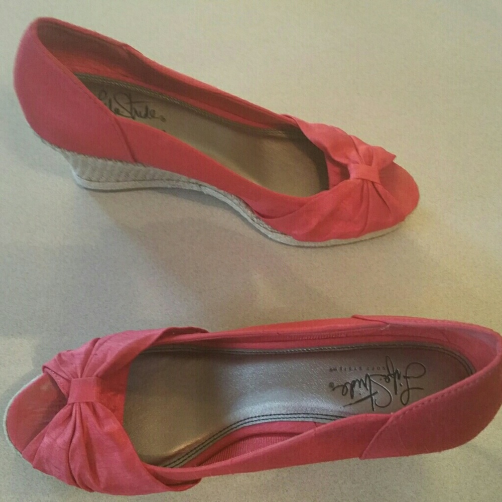 Life stride wedge heels