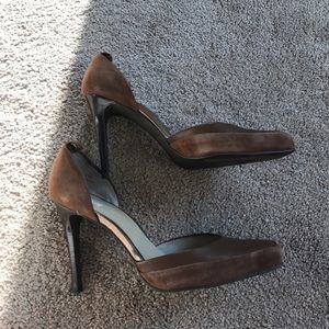 Levity Brown Pumps