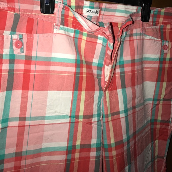 St. John's Bay Checked Short - Picture 3 of 4