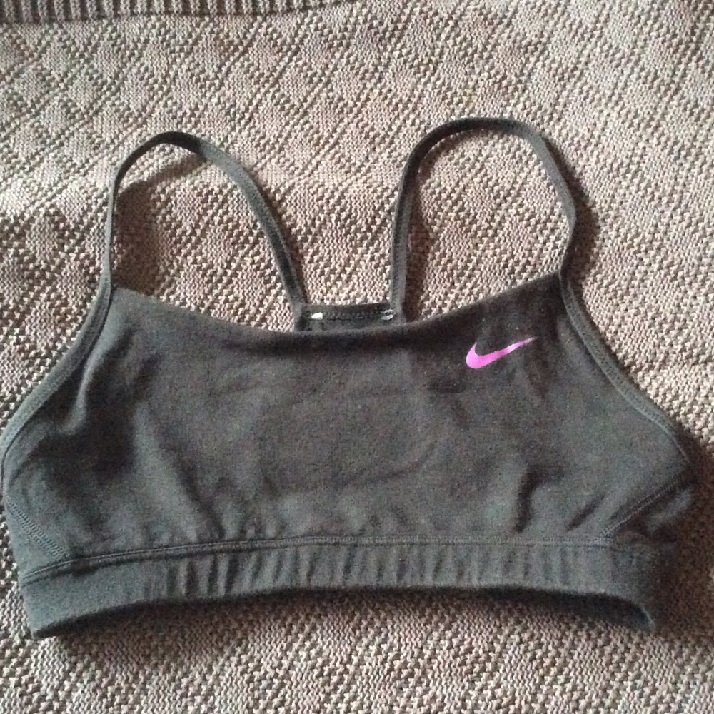🌷Black Nike sports bra
