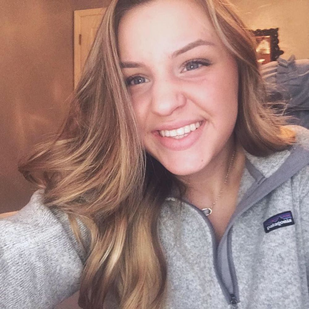 Meet your Posher, Elise