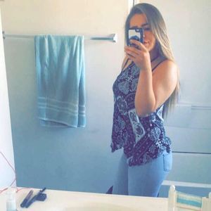 Meet your Posher, Andrea