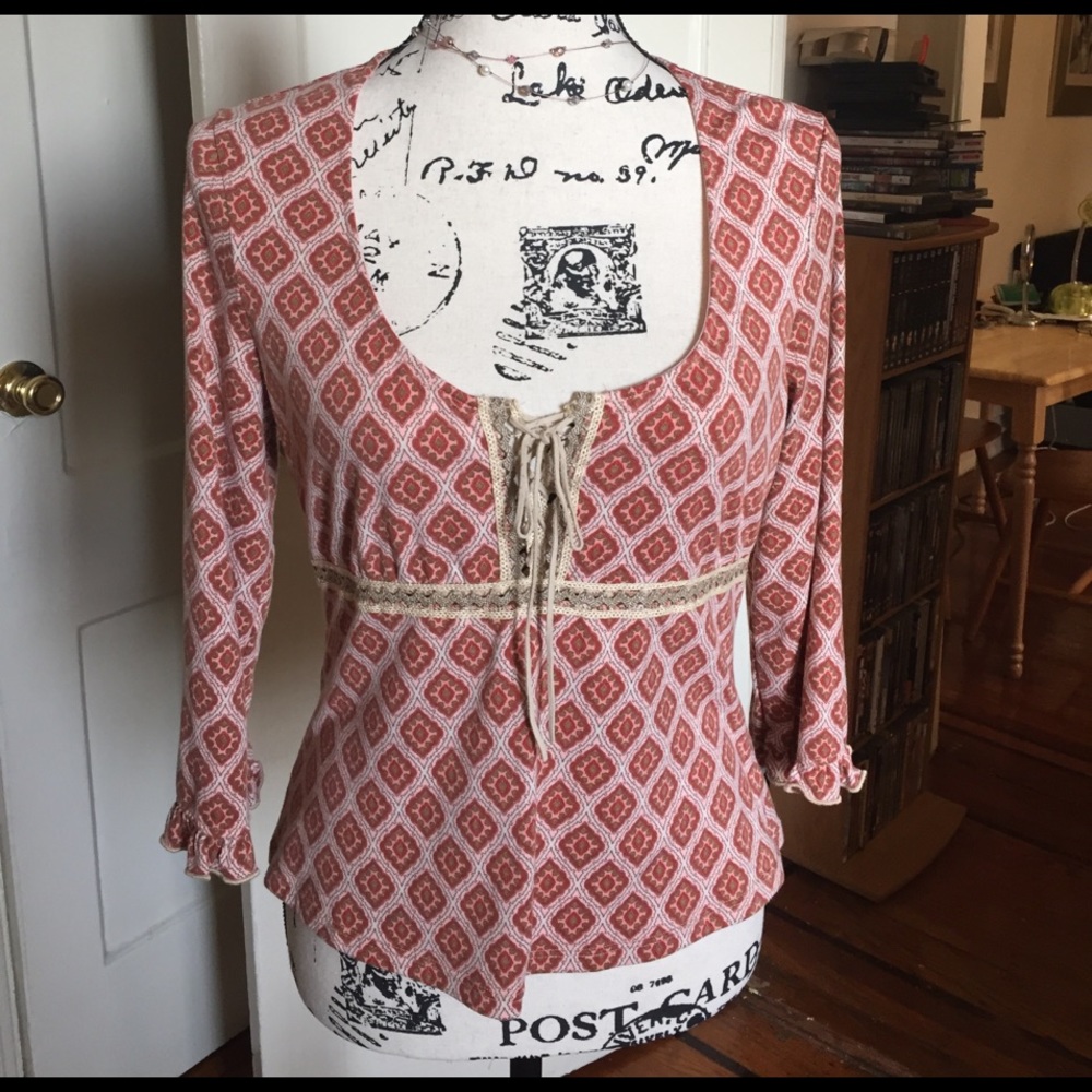 EUC Bisou Bisou peasant blouse 👚