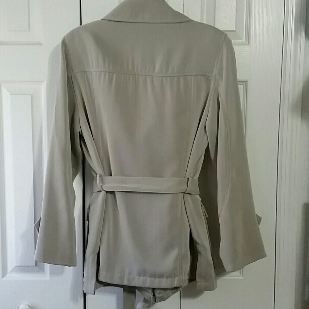 Jacket - Picture 2 of 3
