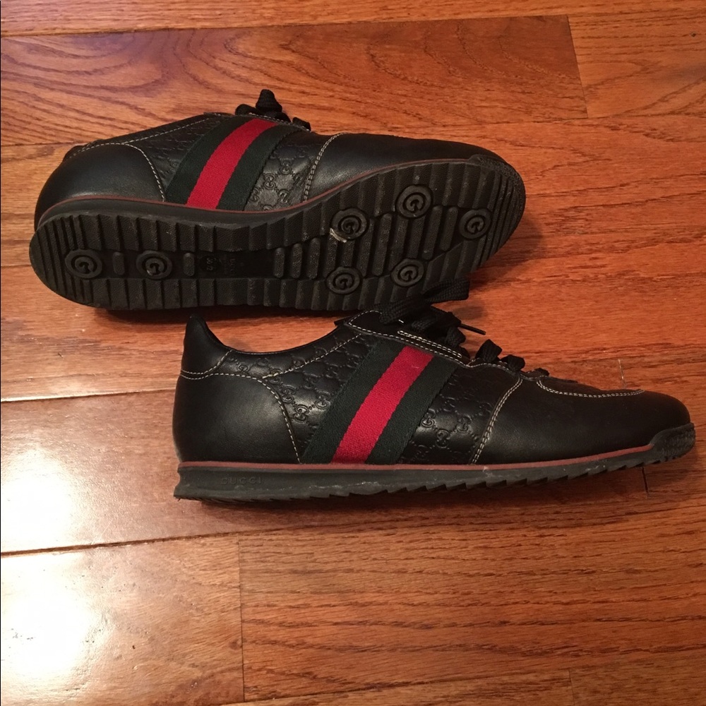 Authentic Gucci shoes size 9