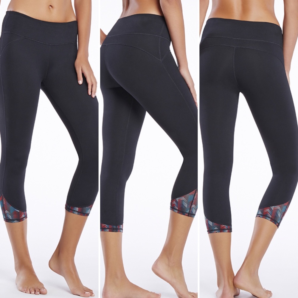 Fabletics Mari Capri in Black/Chevron Print