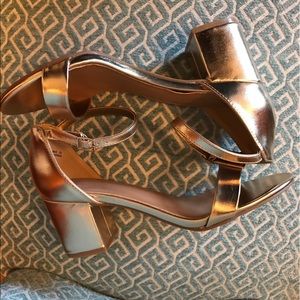 BRAND NEW Gold Block Heel Sandals